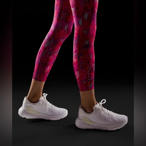 Lululemon NWT Women’s Fast And Free HR Tight 25” Pockets. Pow Pink Multi. Size 2 - Picture 16 of 16
